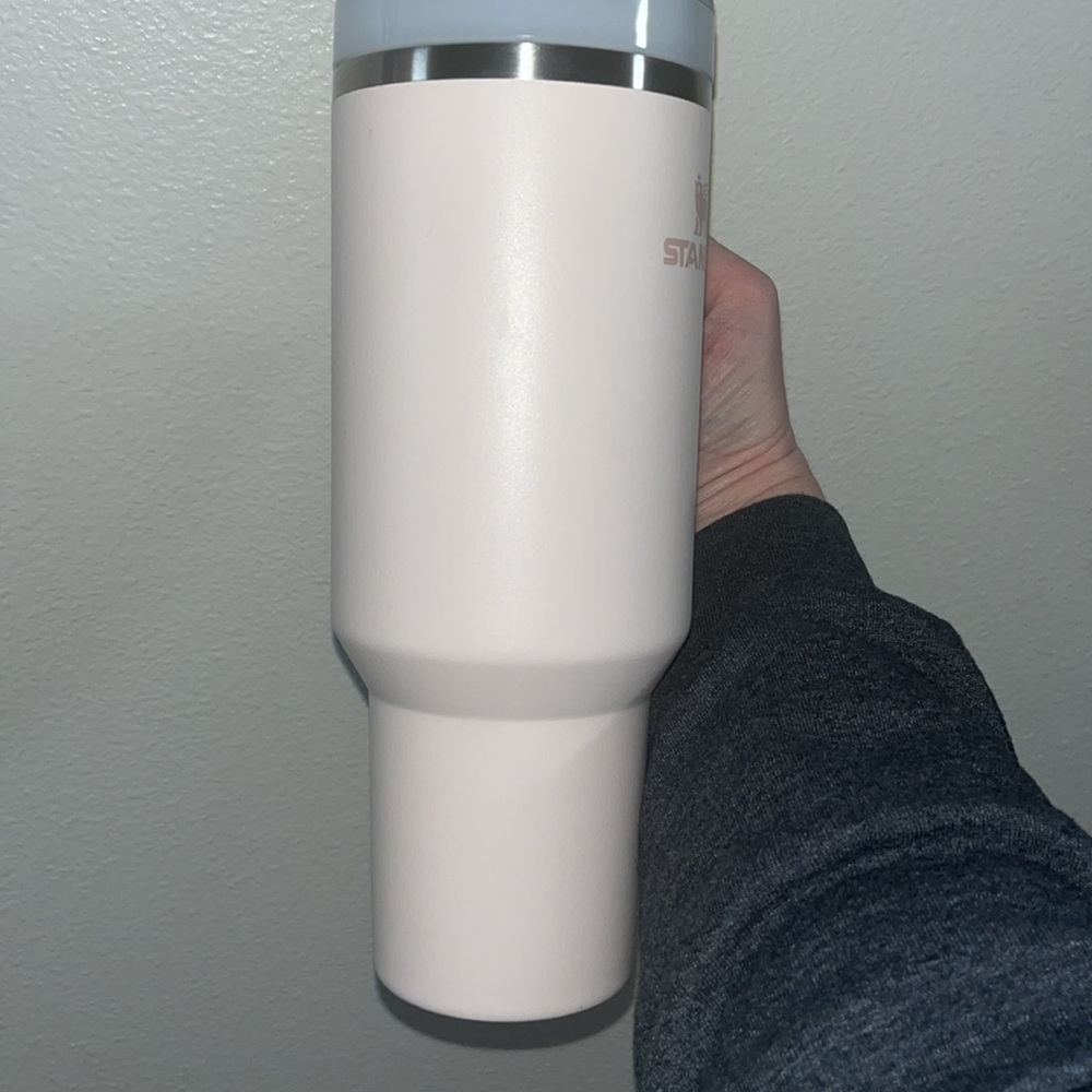 Stanley 40oz - Picture 4 of 6